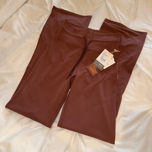 NWT Vuori Daily Wide Leg Legging Long XS - Hazlenut